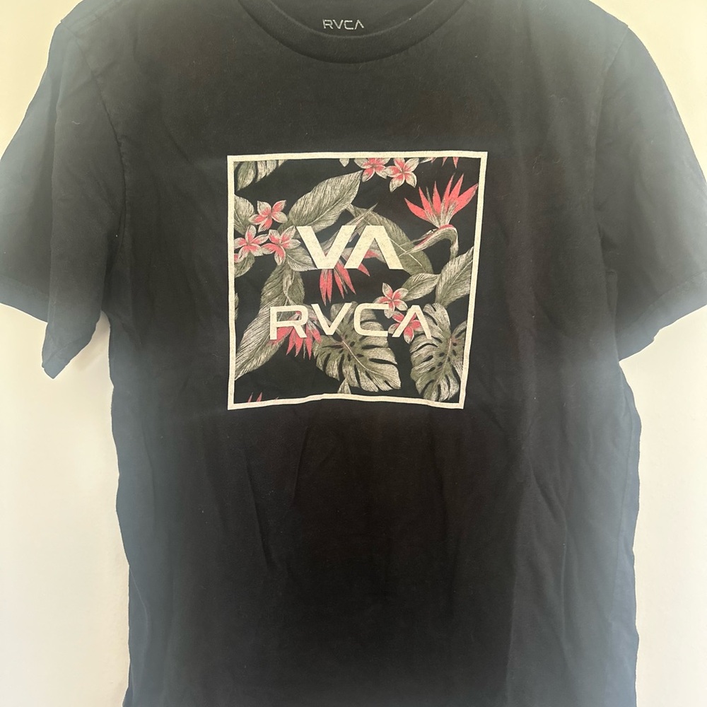 RVCA Black Short Sleeve Tee Casual Streetwear- youth